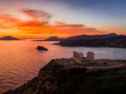 Capo Sunio al tramonto